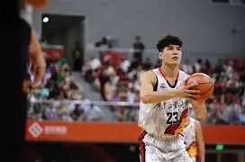 开云体育-EG血洗SHR，Bin极限生还后反打顶尖较量全球总决赛，技惊四座