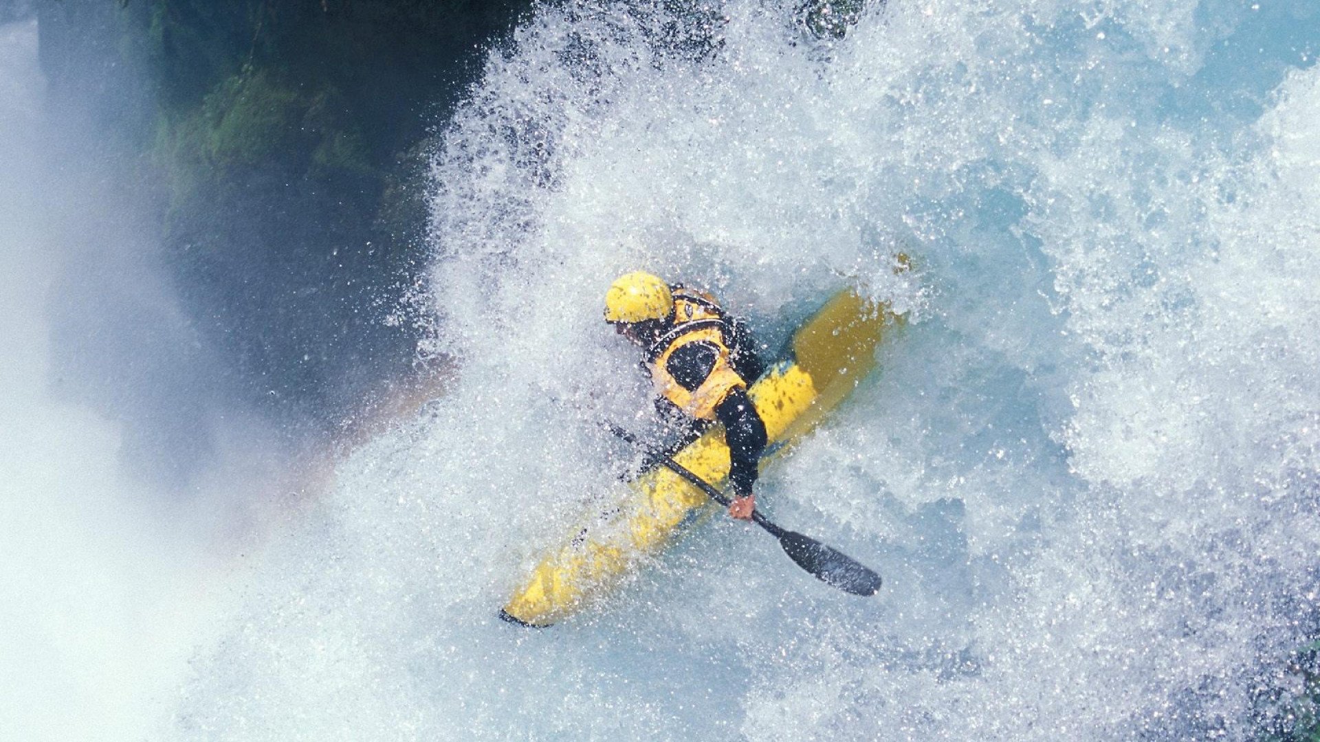跨界狂想曲，当冰球国度邂逅黑白军团，巴尔韦德如何点燃足球圣殿？